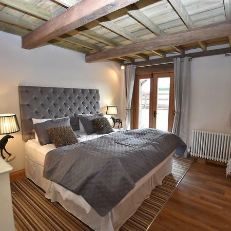 Oak Tree Stables Cottage Birmingham Extérieur photo