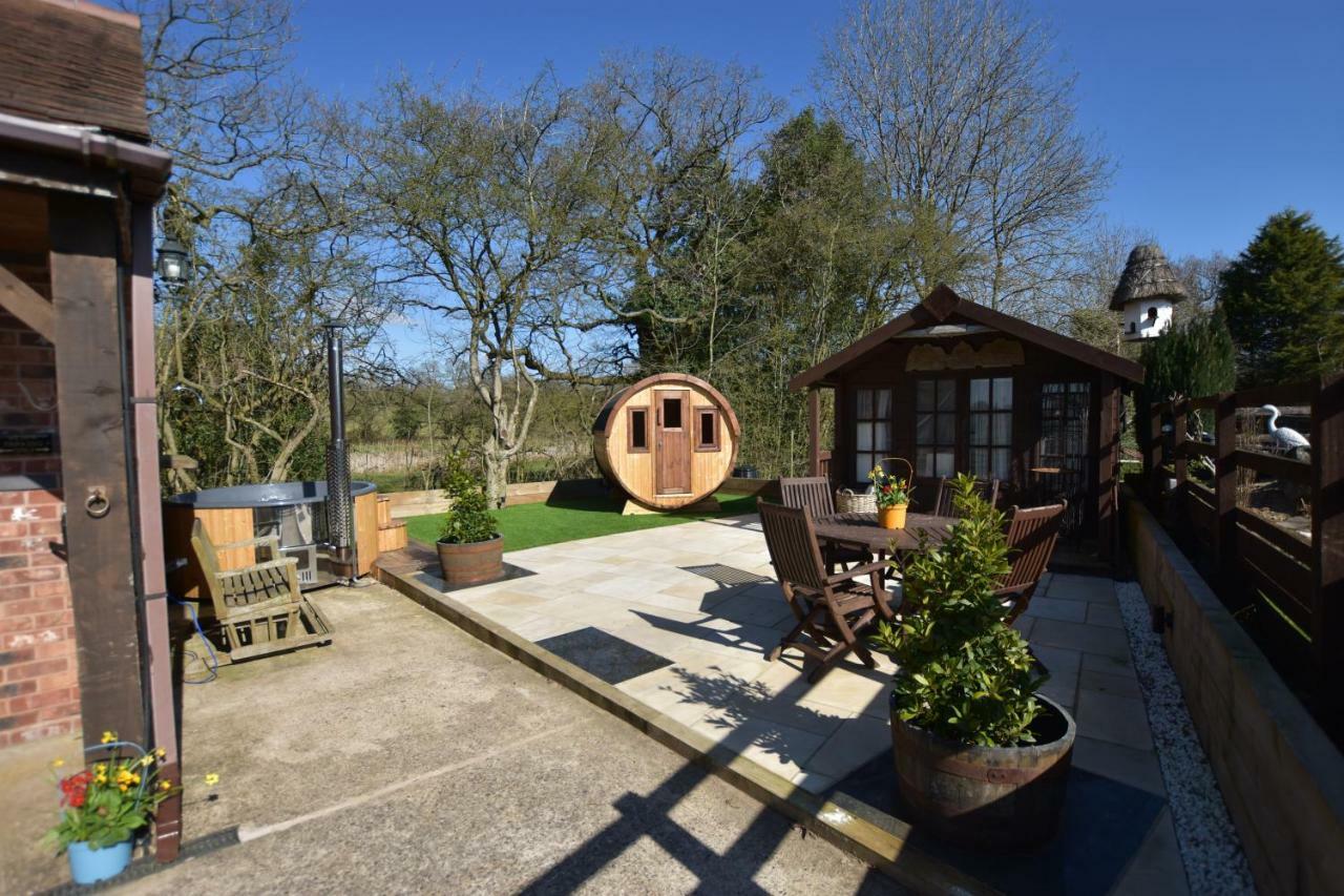 Oak Tree Stables Cottage Birmingham Extérieur photo