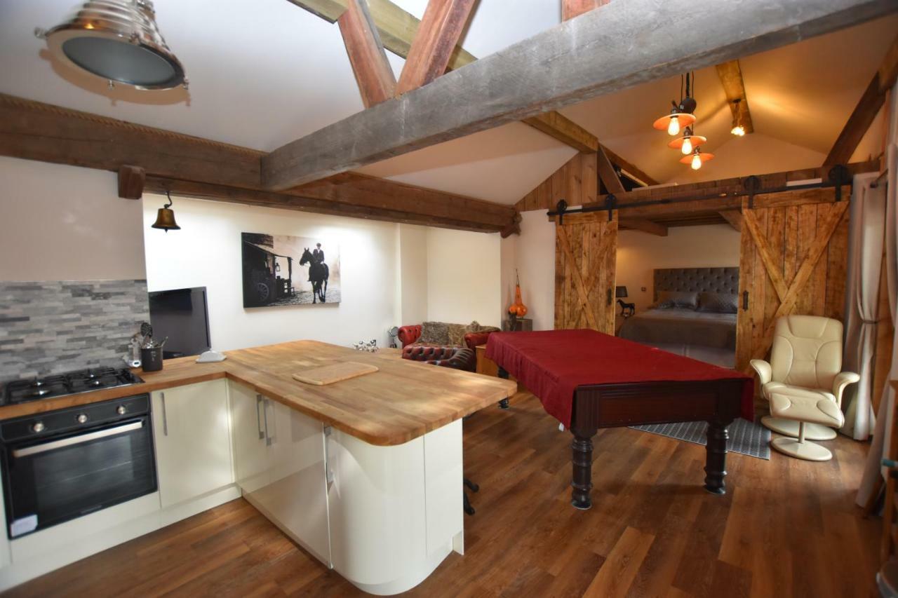 Oak Tree Stables Cottage Birmingham Extérieur photo