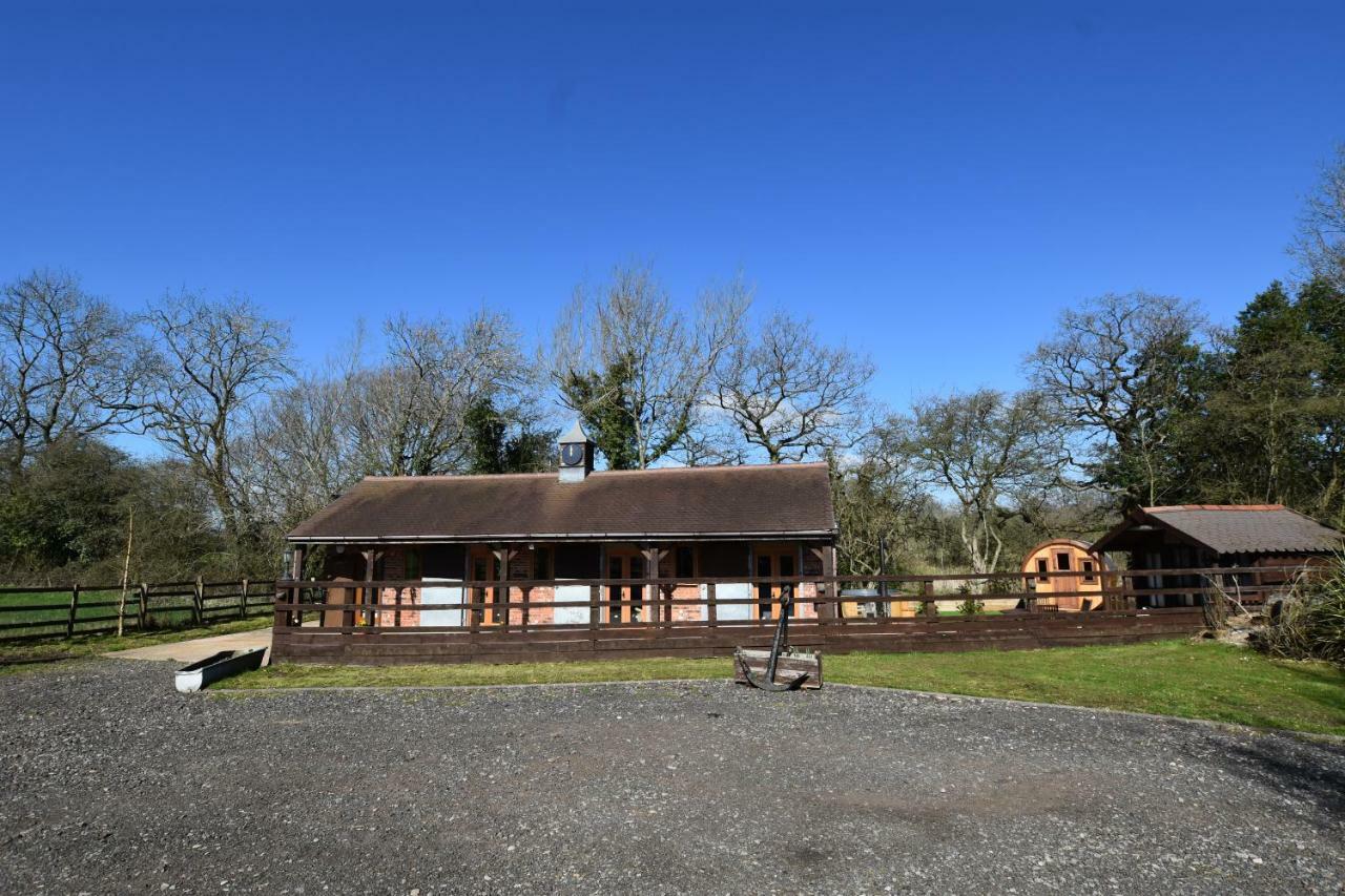 Oak Tree Stables Cottage Birmingham Extérieur photo
